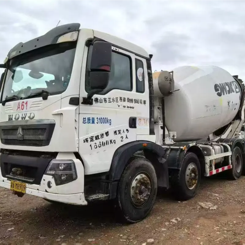 2020 XCMG HOWO 14m3 Mixer Truck for sale