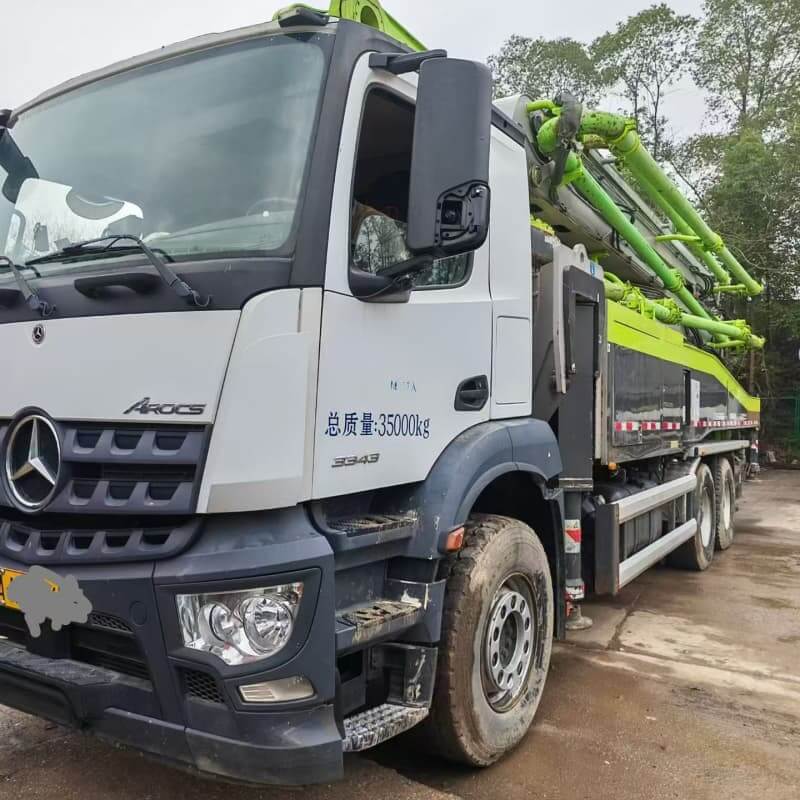 2020 Zoomlion 52m Used Concrete Pump Truck on Mercedes Chassis – Original Condition