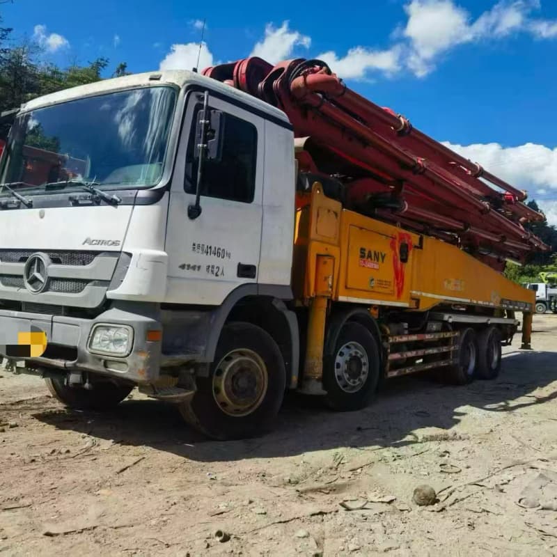 2013 sany 56m concrete pump