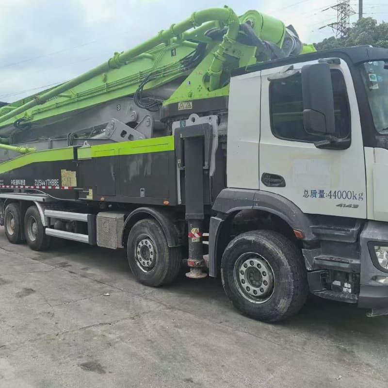 zoomlion 56m used concrete pump