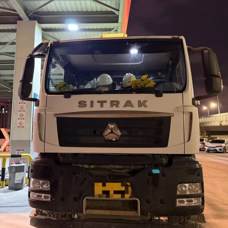 zoomlion 70m pump truck on sitrak truck